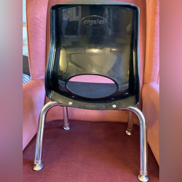 3 ANGELES CHILDRENS CHAIRS [SET OF 3] - Picture 6 of 7